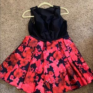 Patterned red and black Glamour dress